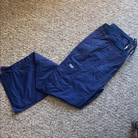 Low Rise Drawstring Cargo Scrub Pant - Picture 3 of 3